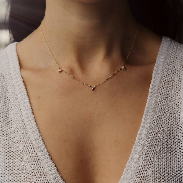 A classic must-have to complement any look, this diamond 18k gold necklace features 9 diamond droplets in an elegant set up to add a delicate shine to your "décolleté". Wear it alone or layered! Available to order in rose, white and yellow gold with an adjustable chain at 14 & 16 inches. 